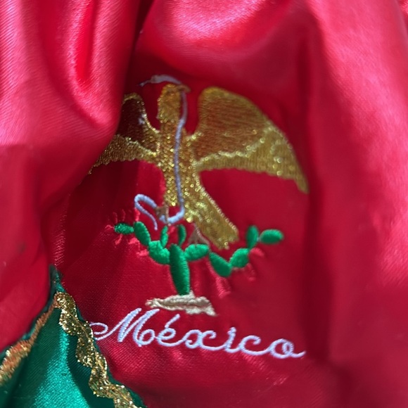 Traditional Mexican Doll - Picture 3 of 6